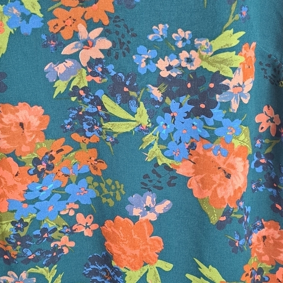 Cabi V-Neck Sleeveless Sheer Floral Blouse    Size S - Picture 3 of 6